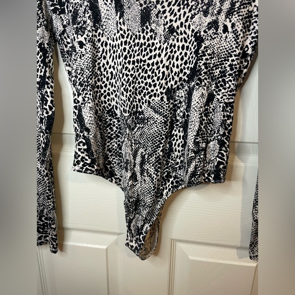 Free People Gotcha Bodysuit in Snakeskin & Leopard Print Size Medium - Picture 6 of 9